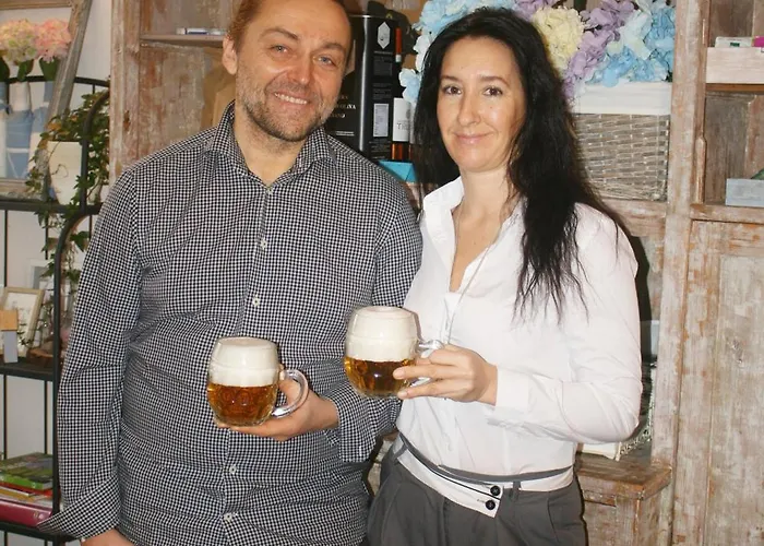U Budvaru Τσέσκε Μπουντεγιόβιτσε